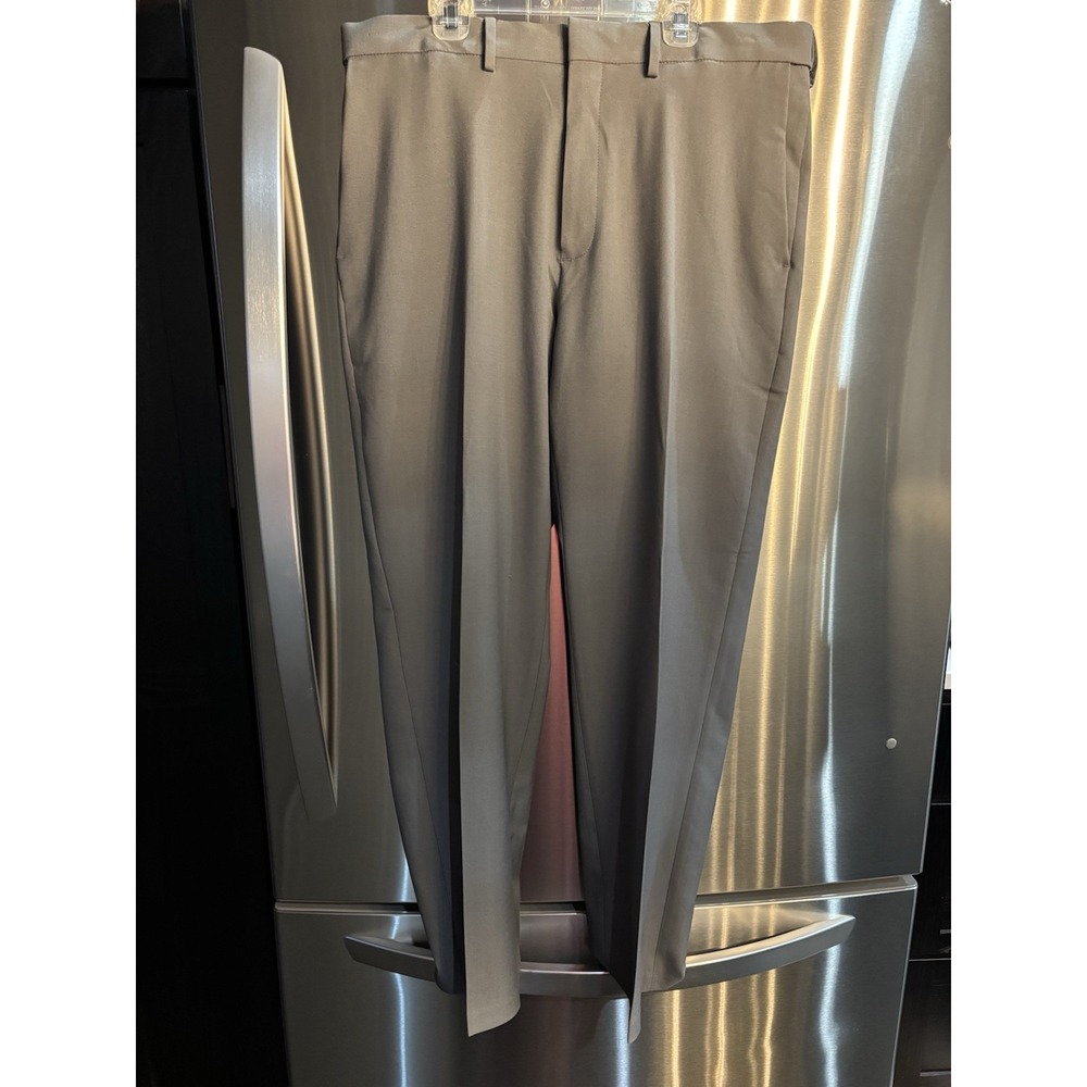 Haggar Dress Pants Mens 34x30 Gray Premium Comfort Straight Leg Flex Waistband‎
